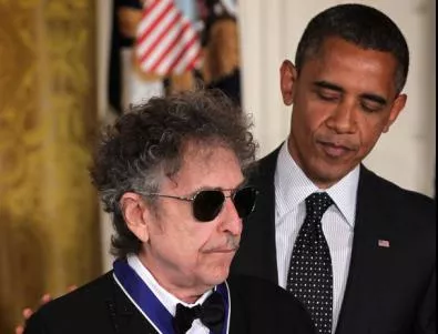 Обама награди Боб Дилън с Медала на свободата