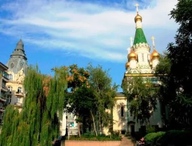 Пукнатина застрашава Руската църква в София