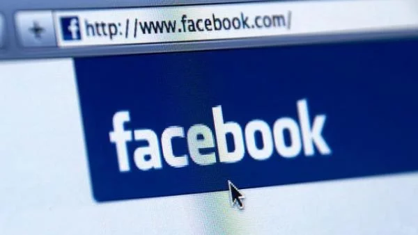 Фейсбук на мушката заради профили на деца
