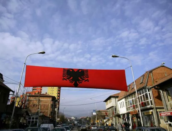 Зов Албания да наложи вето на Македония за НАТО