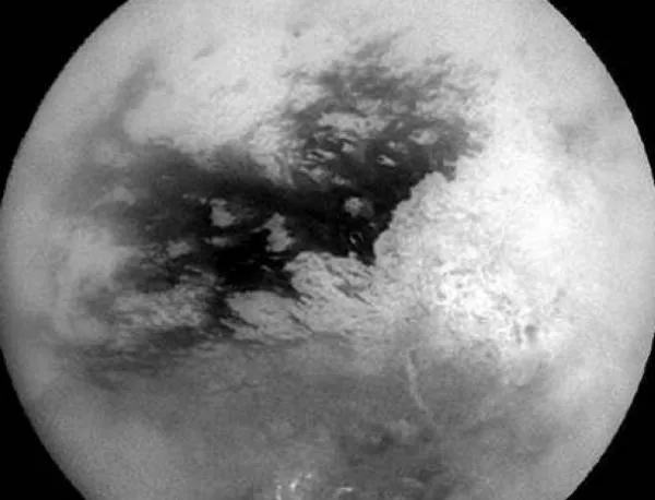 Откриха подземен океан на Титан