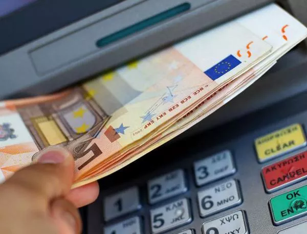 "Тройката" пое надзора над кипърските банки