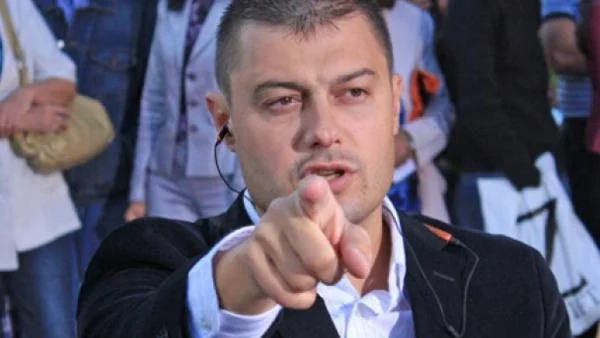 Набъркаха Бареков в строителство на два ВЕЦ-а