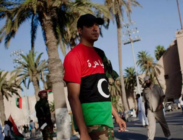 Стотина избирателни секции в Либия все още не работят
