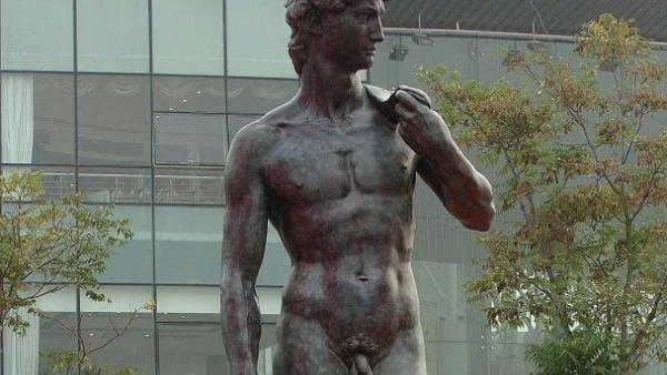 Китай цензурира скулптура на Микеланджело 