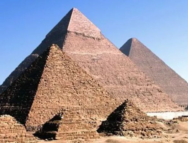 Ислямистите искат египетските пирамиди да бъдат сринати