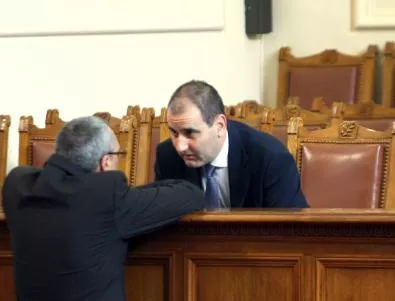Костов: Провокатори са самият Борисов и дясната му ръка Цветанов