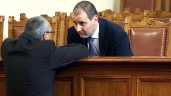 Костов: Провокатори са самият Борисов и дясната му ръка Цветанов