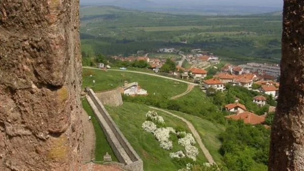 Изборите в Белорадчик – кеш, вино и презервативи