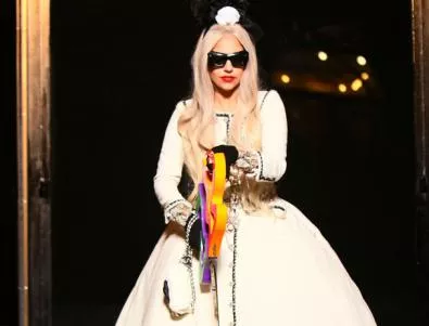 Лейди Гага вдига палат в Гърция 