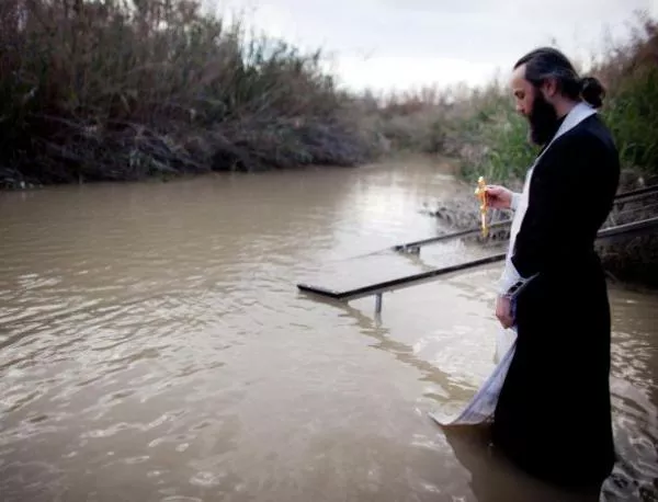Израел ще пълни река Йордан с морска вода 