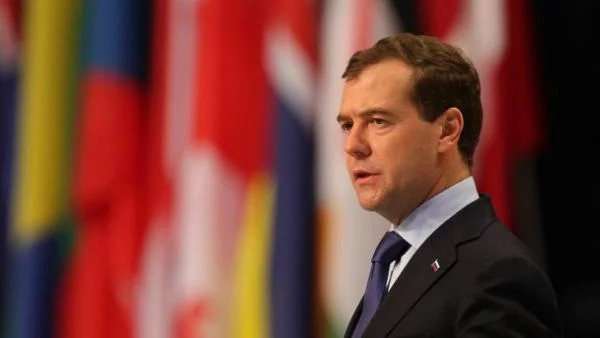Медведев не изключва да се кандидатира пак за президент