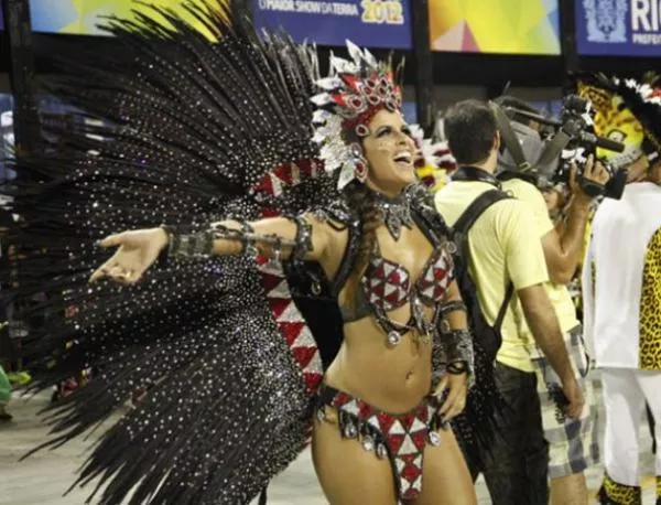 Танцьори от Карнавала в Рио де Жанейро ще дефилират в Бургас