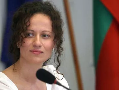 Белослава съди министър Караджова 
