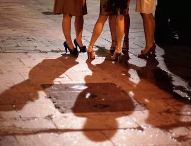 В Барселона глобяват клиенти на улични проститутки