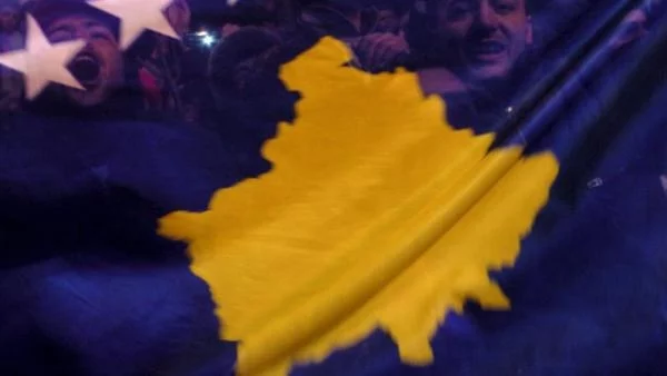 Сърбия ще участва с Косово на международни форуми 