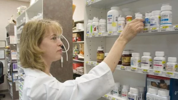 НЗОК сключва договори с аптеките, отпускащи лекарства на ветераните 