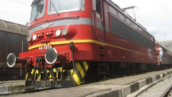 БДЖ ще пуска допълнително влакове за празниците