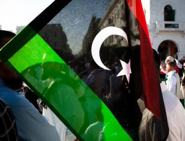Либия потвърди пристигането на Сенуси в Триполи