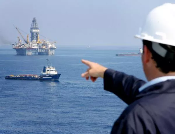Русия пуска сондажи в две морета за петрол и газ