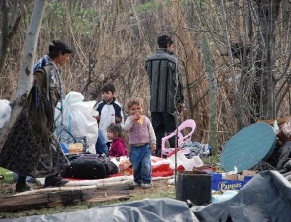 Франция за ромите ни: Не може да приемем цялата мизерия на Европа