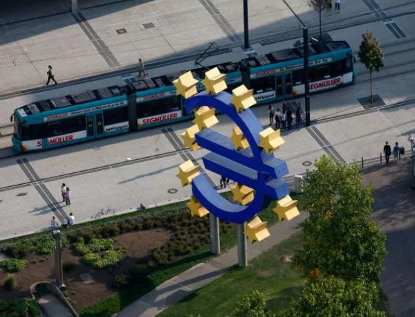 Файненшъл Таймс: България охладня към еврото