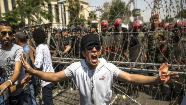 Насилие и разруха от... любов към Мохамед