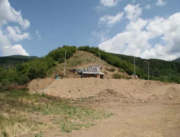Туристическо влакче ще разхожда туристи в царската долина край Казанлък