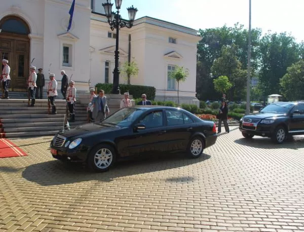 Депутатите подкарват коли за 4,3 млн. лв.