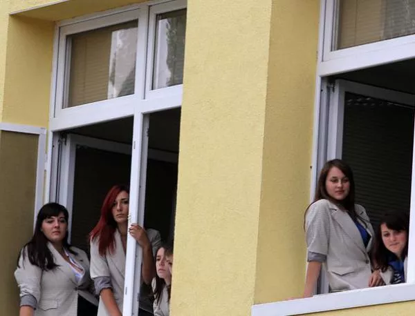 Положението се влошава: 40% от 16-годишните българи са неграмотни