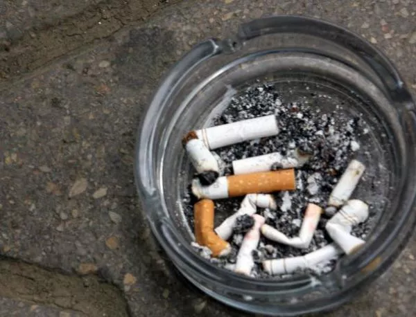 Забраната за пушене няма да падне