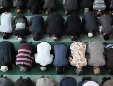 Франция ще експулсира ислямисти, застрашаващи сигурността