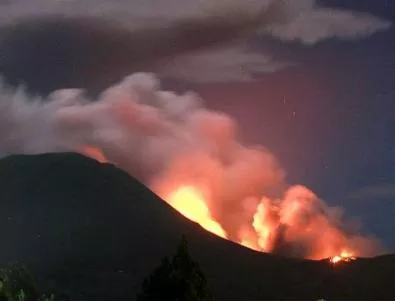 Изригна вулканът Локон (Видео)