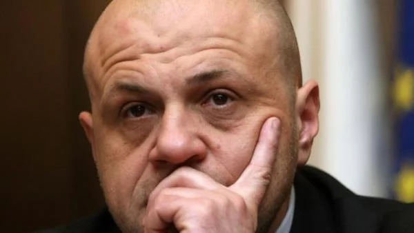 Дончев: Между Брюксел и Перник не мога да се оженя