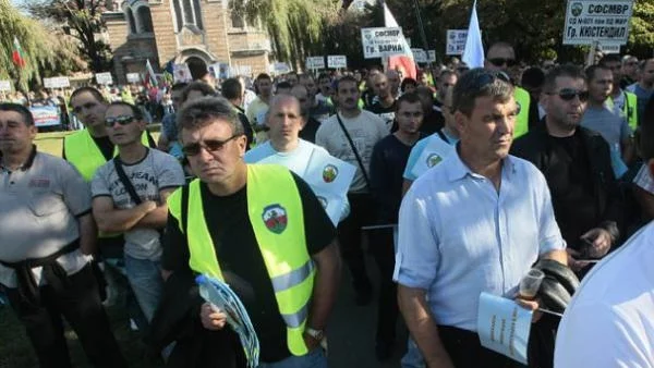 Полицаите към Цветанов: Не сме доволни!