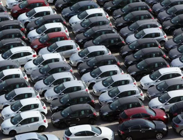 10,8% спад на продажбите на нови коли в ЕС