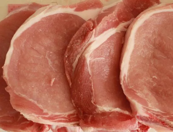 Швеция предупреждава Европа за боядисано свинско месо