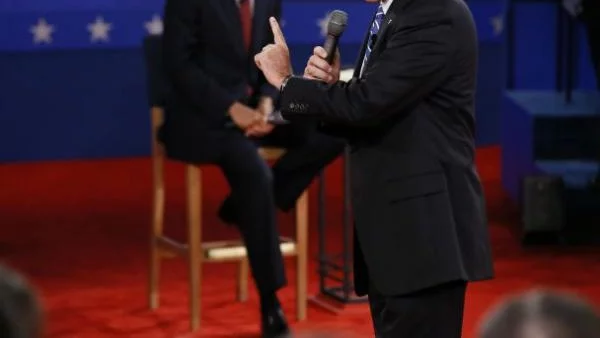 Обама и Ромни - една вечер на хумора след дни на критика 