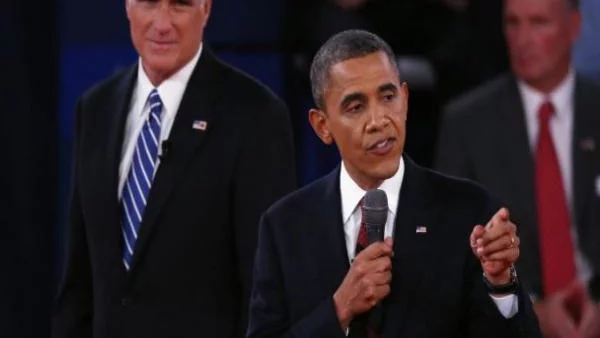 Обама се подиграва с републиканеца Ромни 