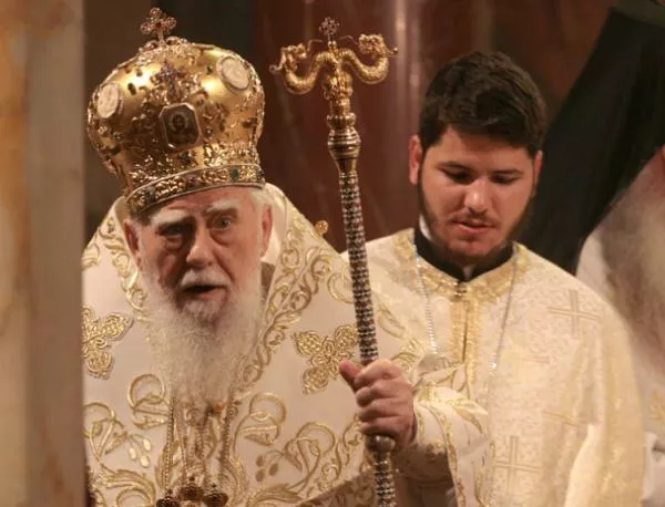 Патриарх Максим ще посрещне 98-ия си рожден ден в болница