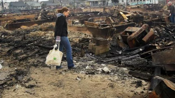 Правителството отпуска 107 млн. долара спешна помощ след Санди