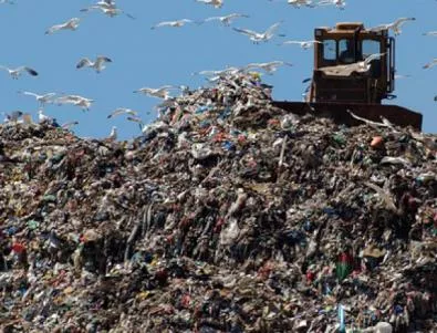 Предепонират 240 000 т битови отпадъци в Долни Богров