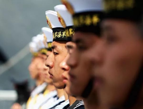 Токио: Китай да използва морската си мощ по мирен начин 