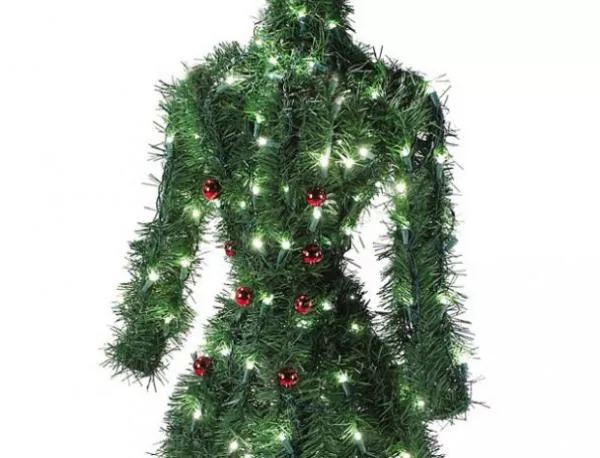 Нов моден хит: Коледна елха във формата на рокля