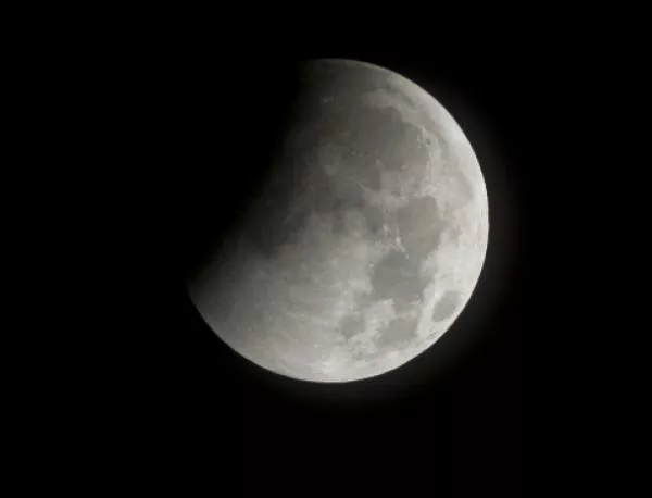 Китай ще изпрати луноход на Луната през 2013 г.