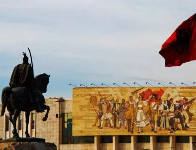 Франция върна на Албания останките на крал Зогу