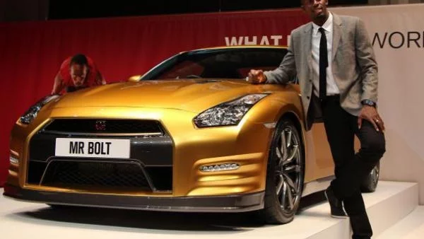 Продават на търг уникален „Bolt Gold“ Nissan GT-R