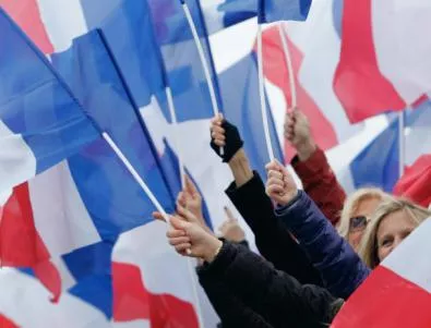 Стандард енд Пуърс запази рейтинга на Франция