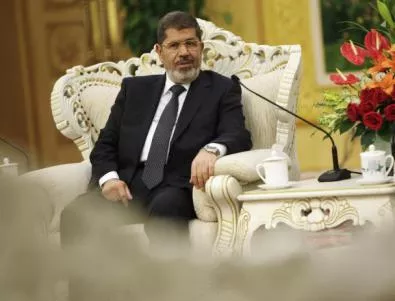 Египетският президент разшири пълномощията си 