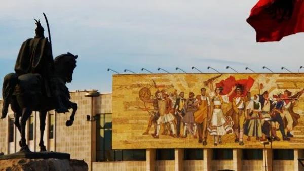 Албански пир за Деня на независимостта
